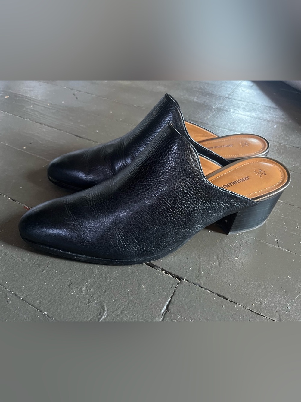 Johnston & Murphy Trista Black Leather Mule Slides - Picture 3 of 9